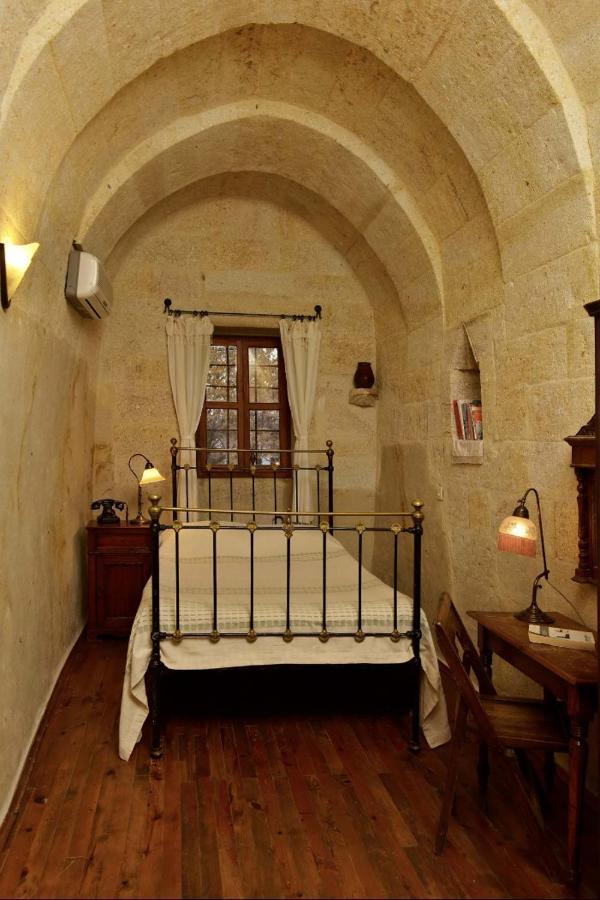 Esbelli Evi Cave Houses ウルギュップ エクステリア 写真