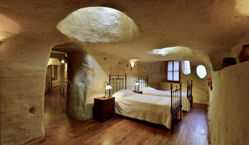 Esbelli Evi Cave Houses ウルギュップ エクステリア 写真