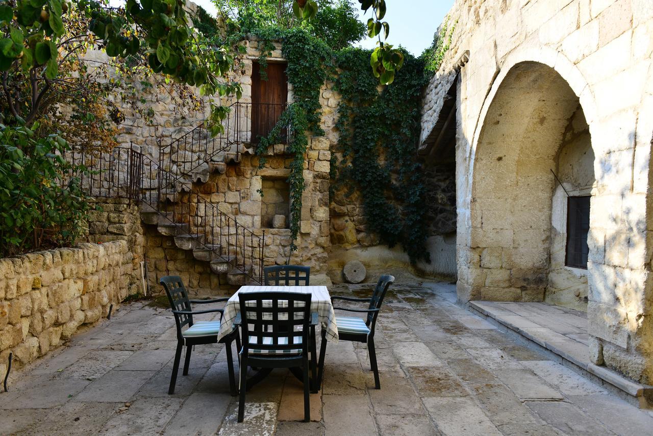 Esbelli Evi Cave Houses ウルギュップ エクステリア 写真